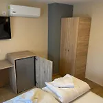 Ξενοδοχείο Family Malibu 3*
