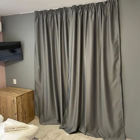 Family Malibu 酒店 3*