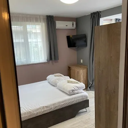 Otel Family Malibu 3*