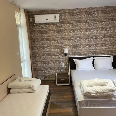 Family Malibu Szálloda