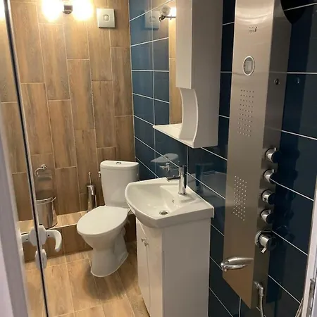 Family Malibu 酒店