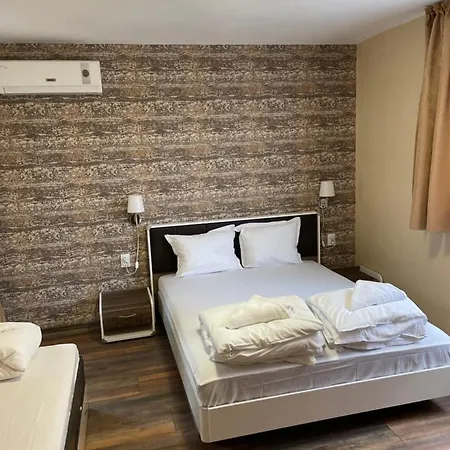 酒店 Family Malibu 3*