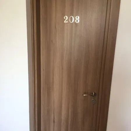 Family Malibu Hotel Chernomorets