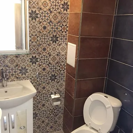 Family Malibu 3* 切尔诺莫雷茨